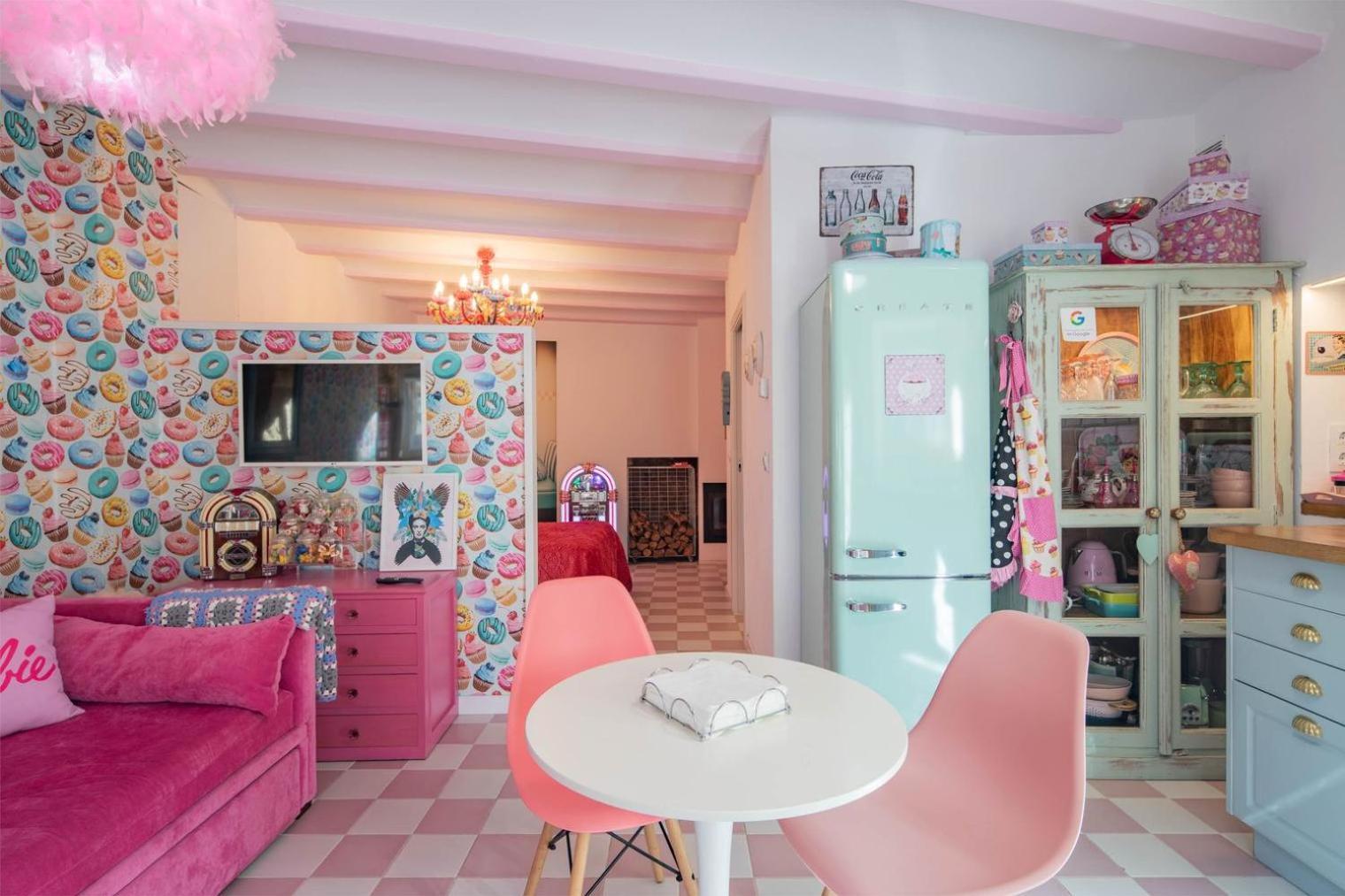 La Anos 50 La Casa Barbie Banera Chimenea Apartment Corcubion